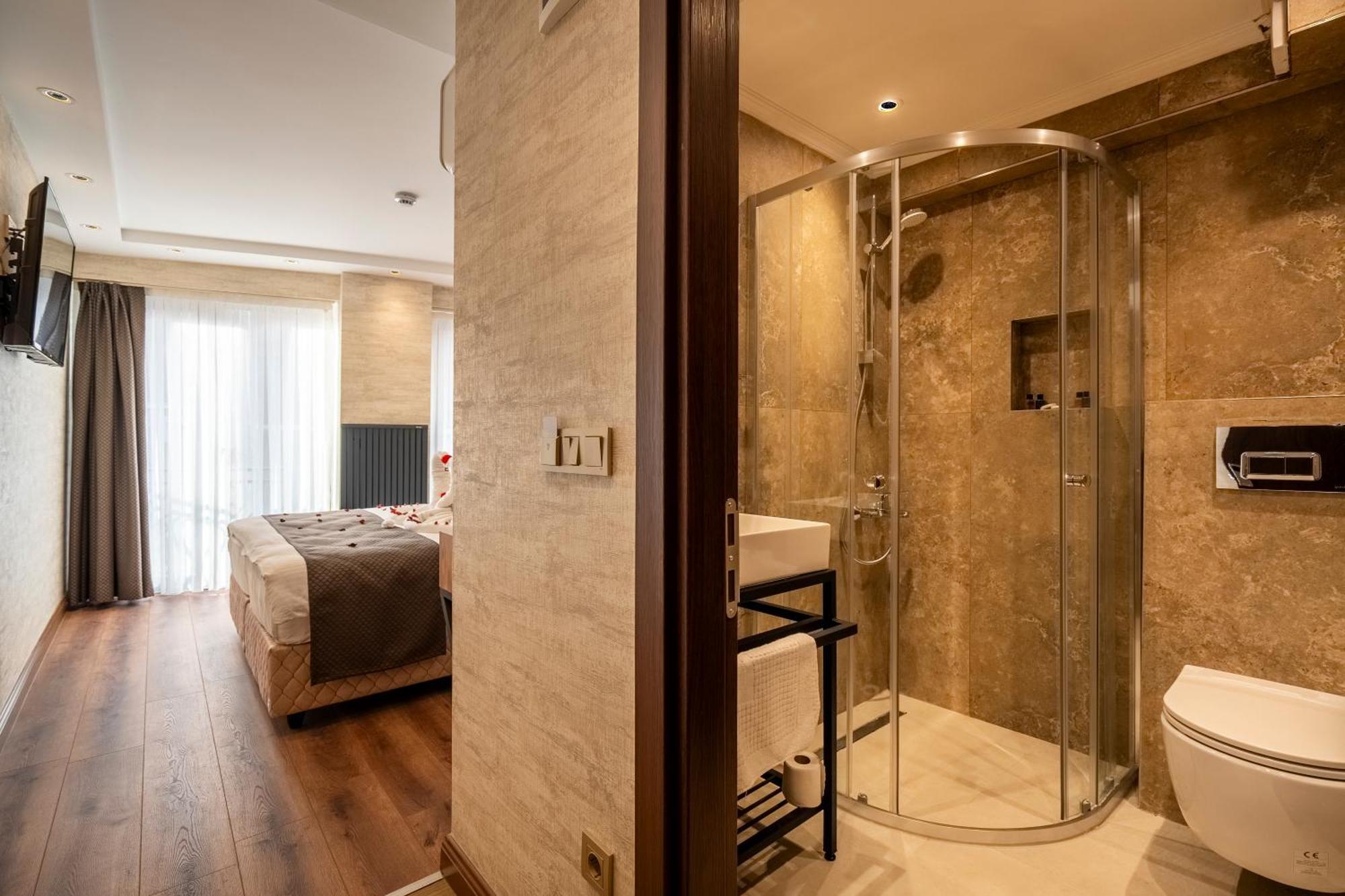 Old Harbour Hotel Istanbul Bagian luar foto